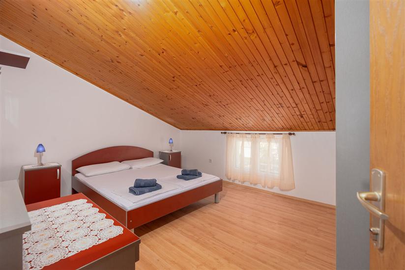 Apartment A1, for 6 persons