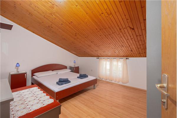 Apartment A1, for 6 persons