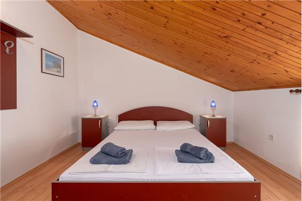 Apartment A1, for 6 persons