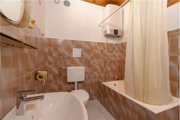 Apartment A1, for 6 persons