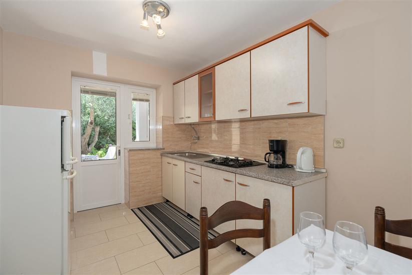 Apartment A2, for 5 persons