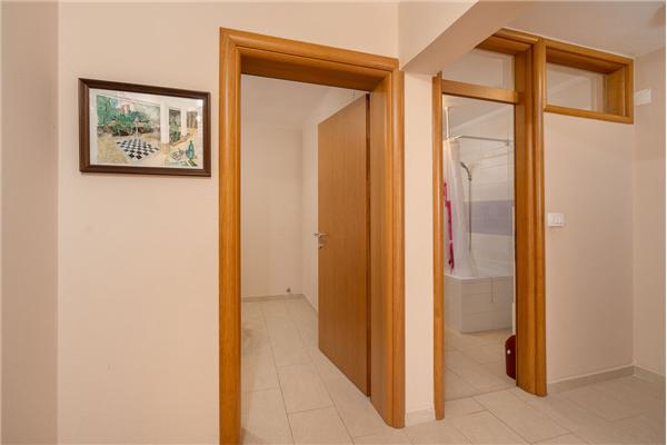 Apartment A2, for 5 persons