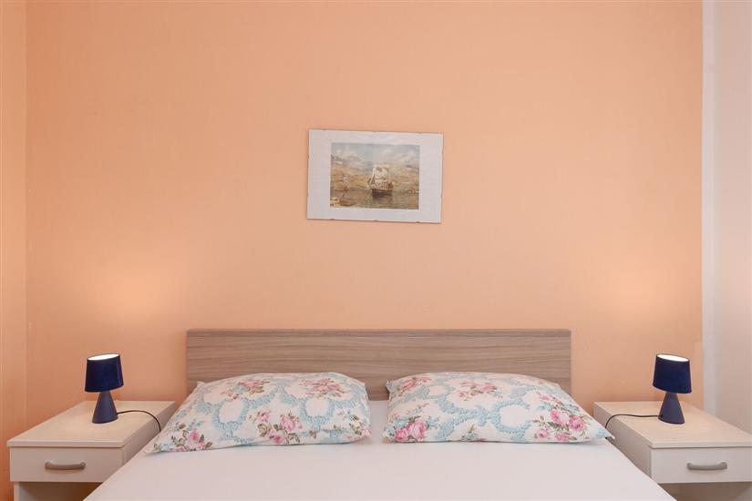 Apartment A2, for 5 persons