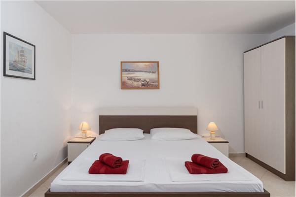 Apartment A2, for 5 persons