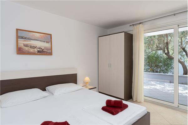 Apartment A2, for 5 persons