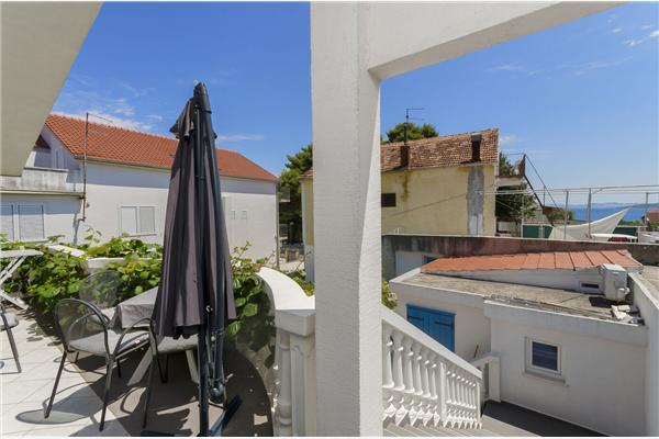 Apartment A2, for 5 persons