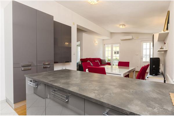 Apartment A2, for 5 persons