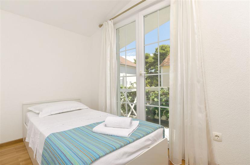 Apartment A2, for 5 persons