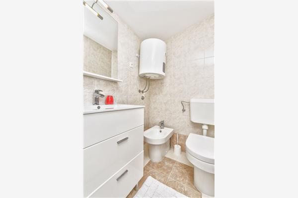 Apartment A2, for 5 persons