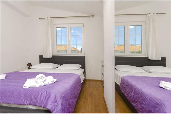 Apartment A2, for 5 persons