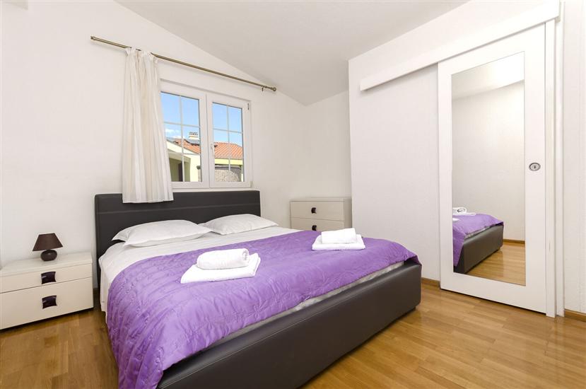 Apartment A2, for 5 persons