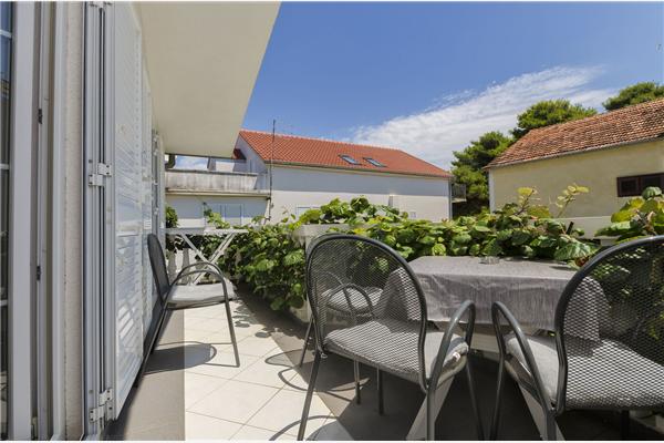 Apartment A2, for 5 persons