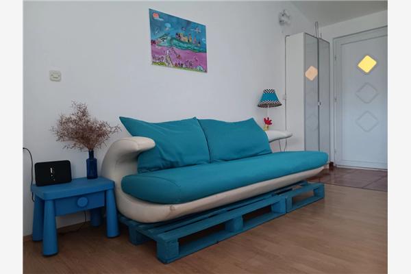 Room S1, for 2 persons