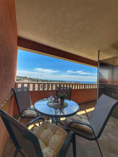 Apartment A1, for 5 persons