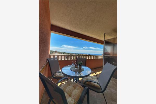 Apartment A1, for 5 persons