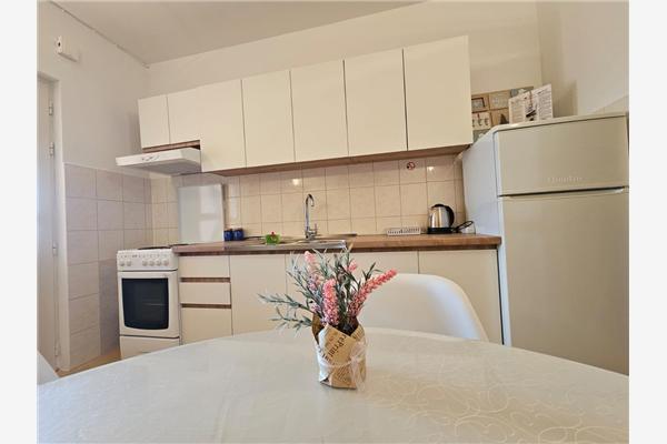 Apartment A1, for 5 persons