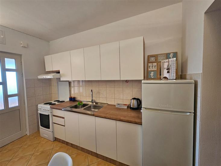Apartment A1, for 5 persons