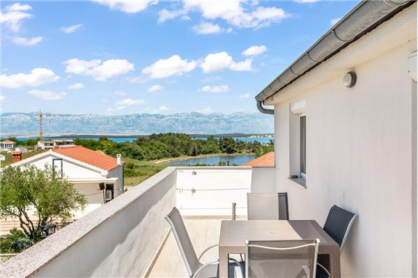 Apartment A6, for 4 persons