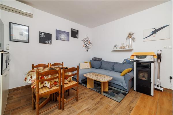 Apartment A1, for 5 persons