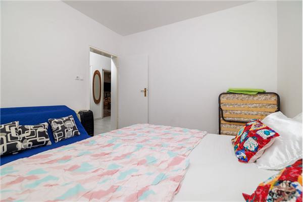Apartment A1, for 5 persons