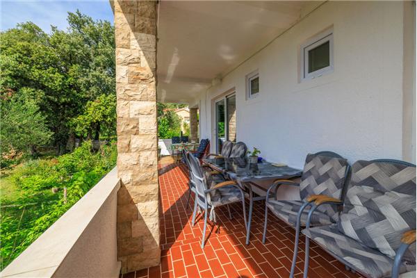 Apartment A1, for 5 persons