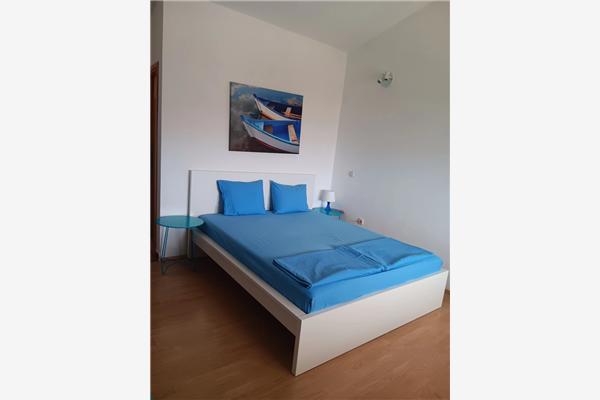 Room S1, for 2 persons