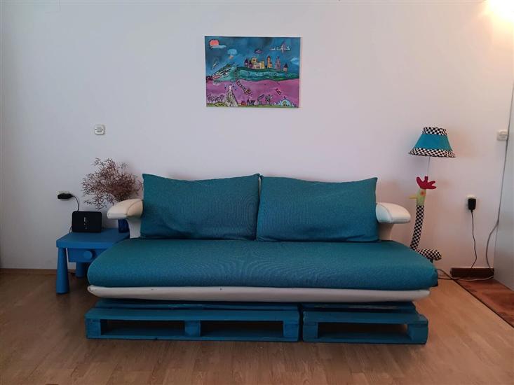 Room S1, for 2 persons