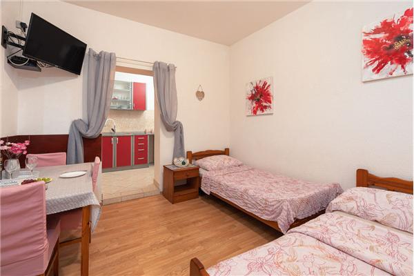 Apartment A1, for 3 persons