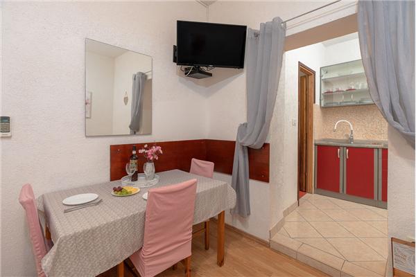 Apartment A1, for 3 persons