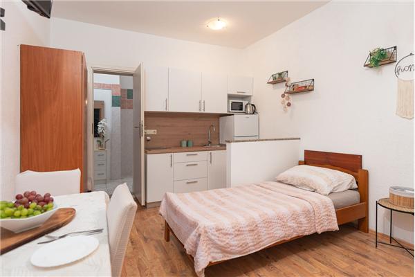 Apartment A2, for 3 persons