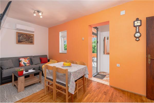 Apartment A2, for 4 persons