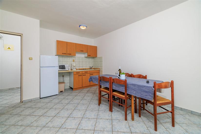 Appartamento A4, per 6 persone