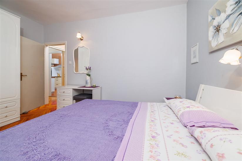 Apartment A1, for 5 persons