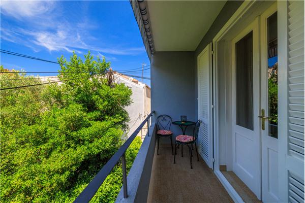 Apartment A1, for 5 persons