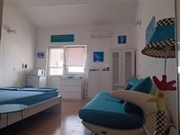 Room S1, for 2 persons