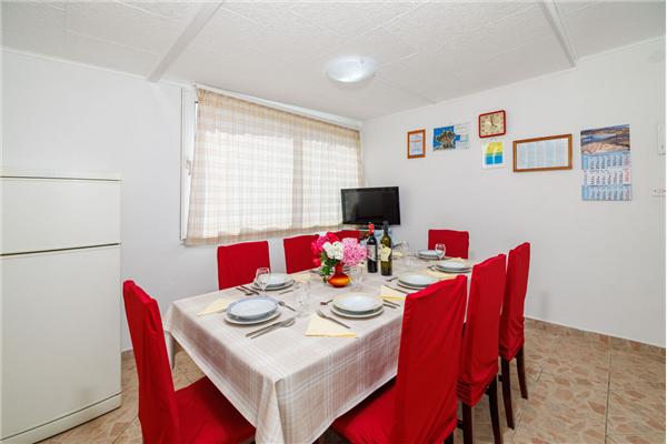Apartment A1, for 8 persons