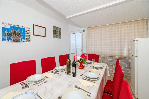 Apartment A1, for 8 persons
