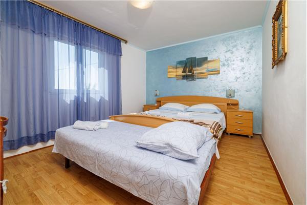 Apartment A1, for 8 persons
