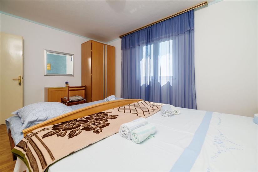 Apartment A1, for 8 persons