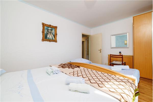 Apartment A1, for 8 persons