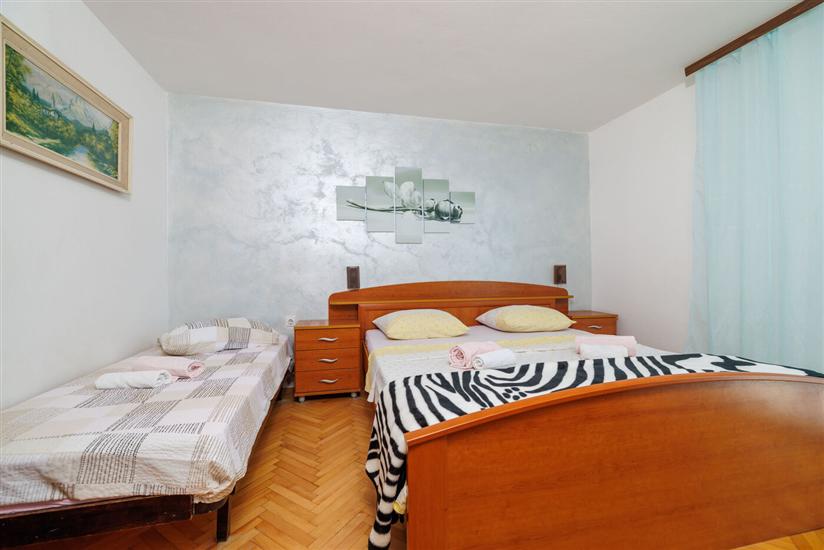 Apartment A1, for 8 persons