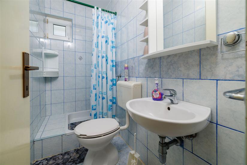 Apartment A1, for 8 persons