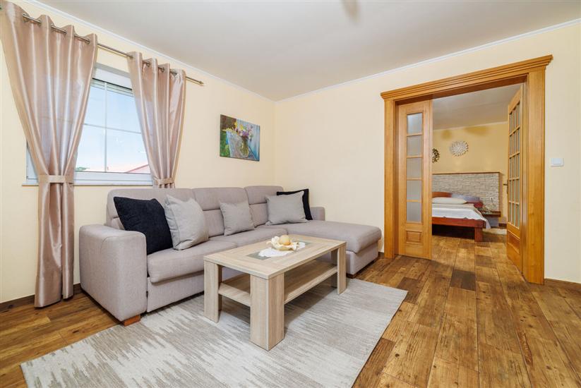 Apartment A5, for 4 persons