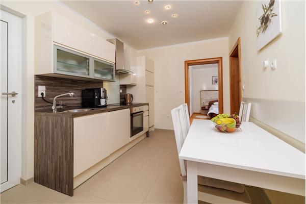 Apartment A6, for 4 persons