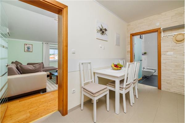 Apartment A6, for 4 persons