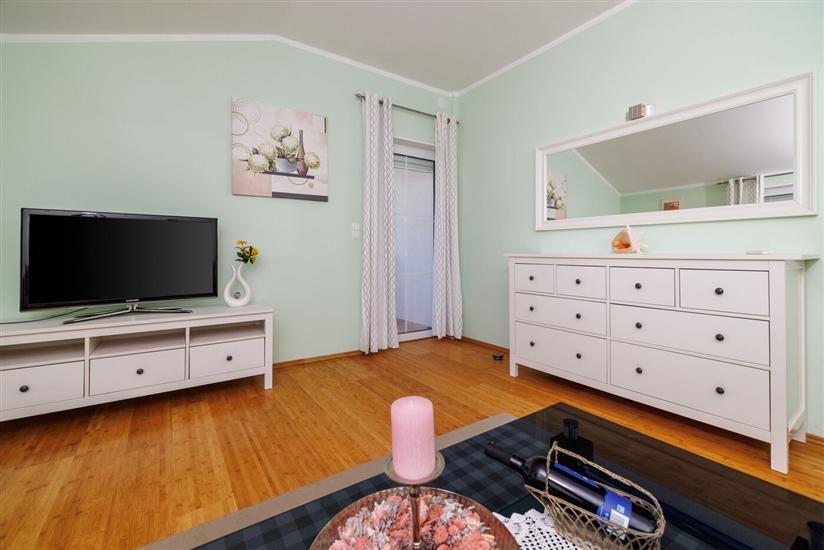 Apartment A6, for 4 persons