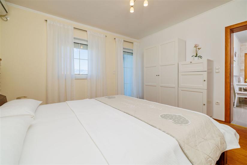 Apartment A6, for 4 persons