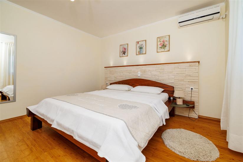 Apartment A6, for 4 persons