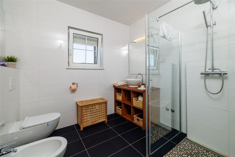 Apartment A6, for 4 persons