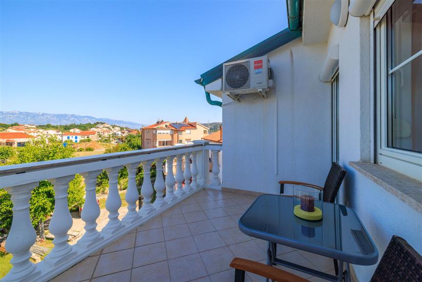 Apartment A6, for 4 persons